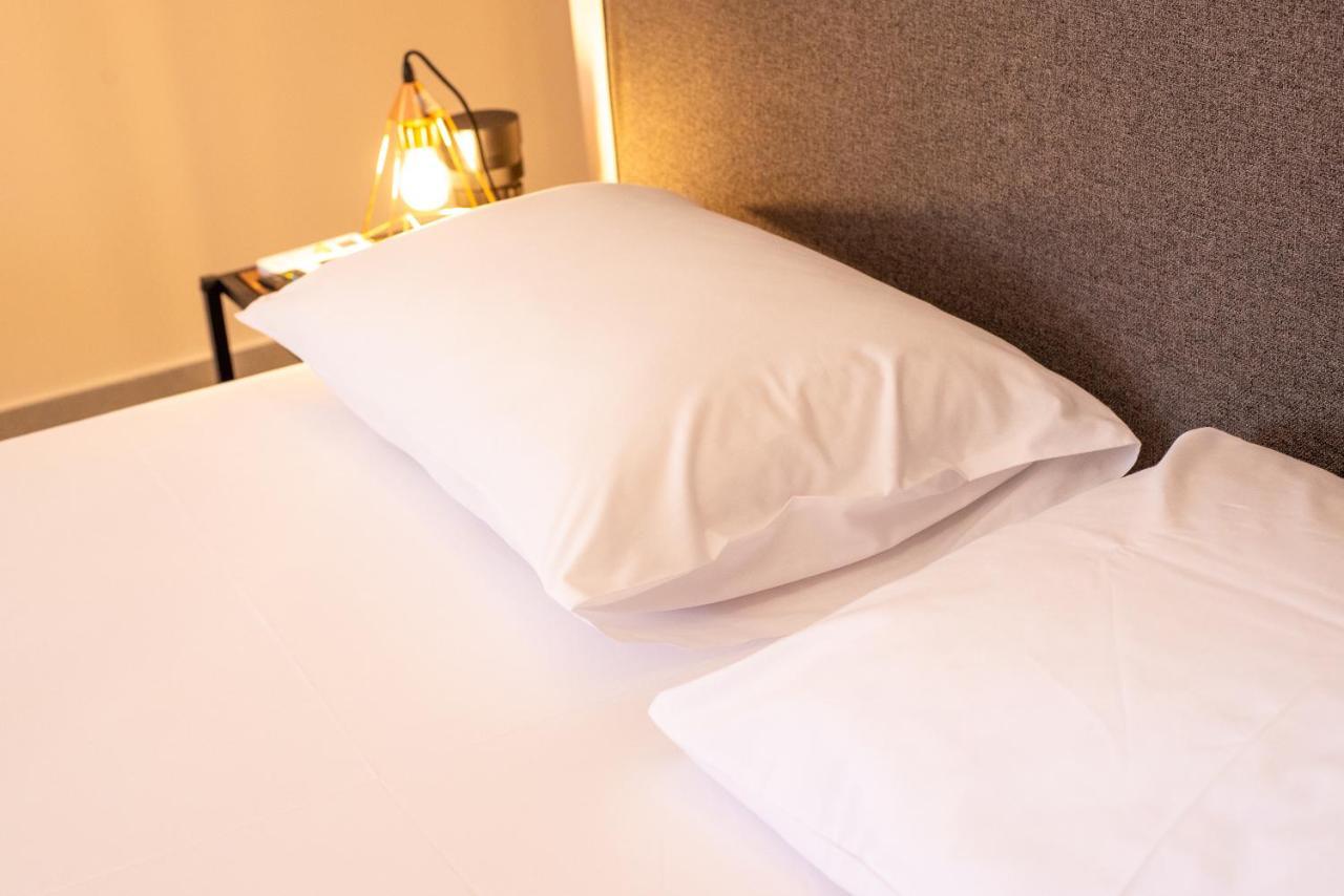Mini Suites Near Athen'S Airport Free Shuttle From And To Athen'S Airport Spáta Zewnętrze zdjęcie