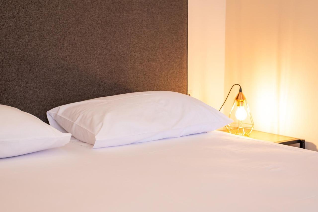 Mini Suites Near Athen'S Airport Free Shuttle From And To Athen'S Airport Spáta Zewnętrze zdjęcie