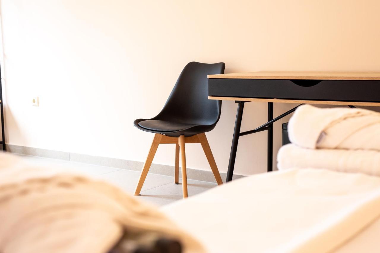 Mini Suites Near Athen'S Airport Free Shuttle From And To Athen'S Airport Spáta Zewnętrze zdjęcie